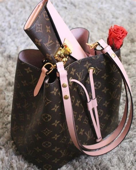 louis vuitton alexia|louis vuitton lv.